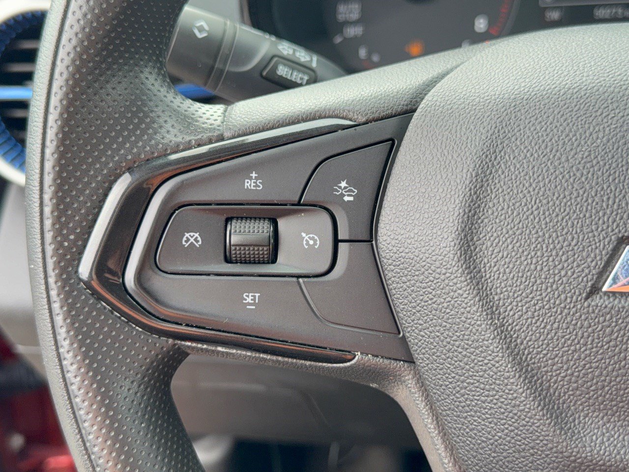 Used 2024 Chevrolet Trax LS w/ LS Convenience Package FWD image 18