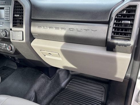 Used 2019 Ford F250 XL w/ XL Value Package image 18