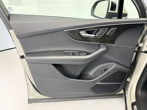 Used 2023 Audi Q7 2.0T Premium Plus w/ Premium Plus Package image 24