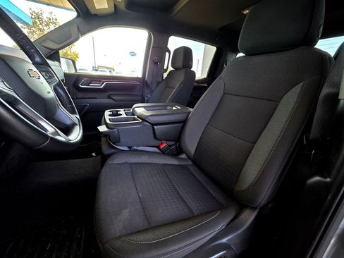 Used 2025 Chevrolet Silverado 1500 LT AWD/4WD image 20