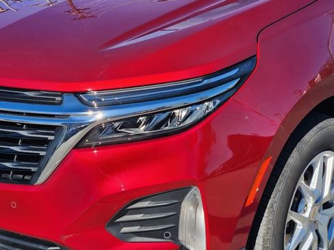 Used 2024 Chevrolet Equinox LT image 8