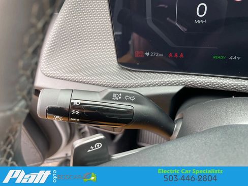 Used 2025 Kia EV6 Wind image 32