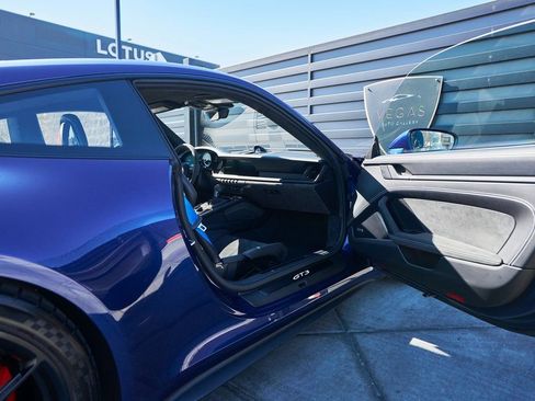 Used 2022 Porsche 911 GT3 image 22