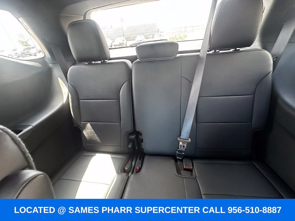 Used 2026 Chevrolet Traverse LT AWD/4WD image 24