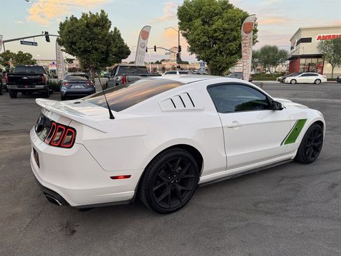 Used 2013 Ford Mustang GT Premium RWD image 18