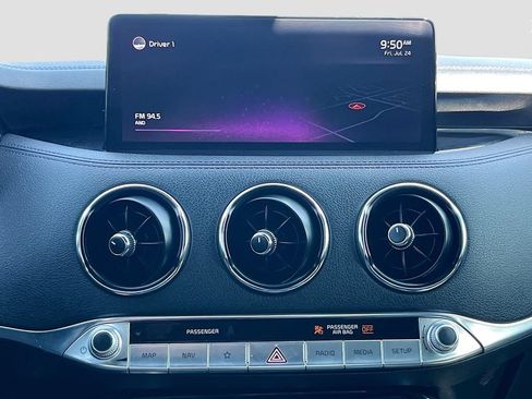 Used 2022 Kia Stinger GT1 RWD image 15