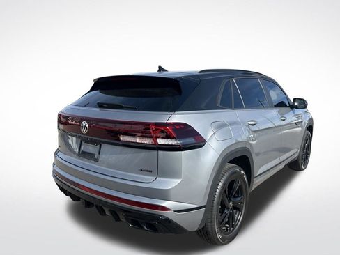 Used 2025 Volkswagen Atlas Cross Sport SEL R-Line AWD/4WD image 5