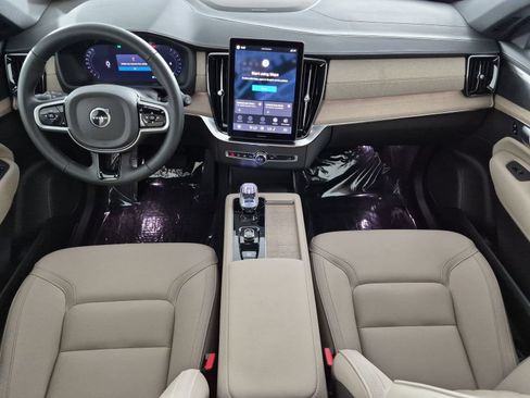 Certified 2026 Volvo XC90 B6 Plus w/ Protection Package Premier AWD/4WD image 7