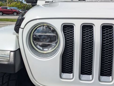 Used 2021 Jeep Wrangler Unlimited Sahara AWD/4WD image 13