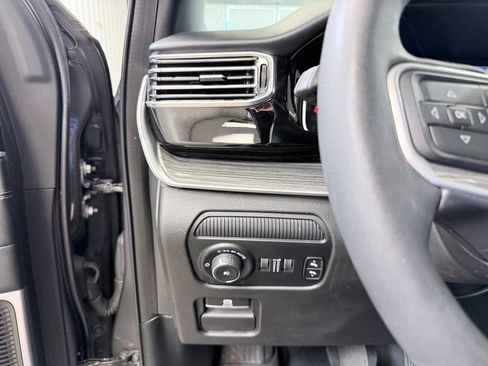 Used 2022 Jeep Wagoneer Series II w/ Premium Group I AWD/4WD image 44