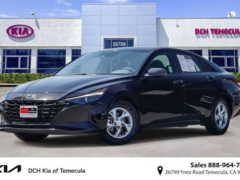 Used 2022 Hyundai Elantra SE w/ Cargo Package FWD image 1