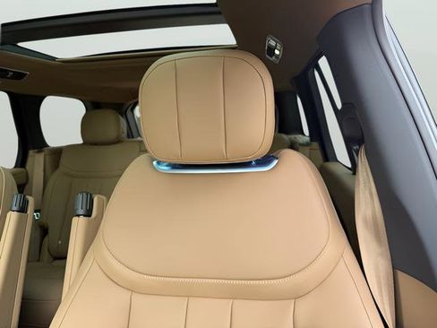 New 2026 Land Rover Range Rover SE image 20