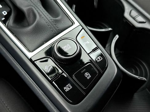 Certified 2024 Kia Sportage LX FWD image 8