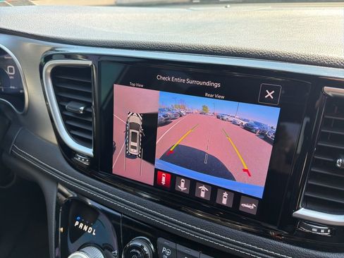Certified 2021 Chrysler Pacifica Limited w/ Premium & Safety Sphere Group AWD/4WD image 24