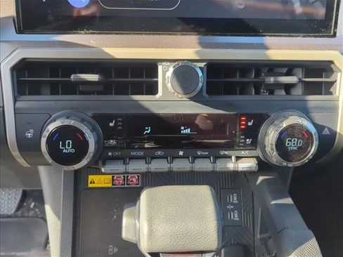 Certified 2025 Toyota Tacoma TRD Off-Road w/ TRD Off Road Premium Package AWD/4WD image 18