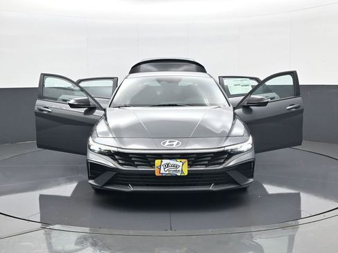 New 2026 Hyundai Elantra Sport w/ Cargo Package image 31