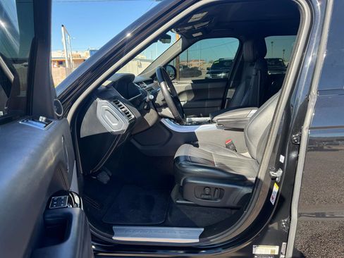 Used 2020 Land Rover Range Rover Sport HSE image 25