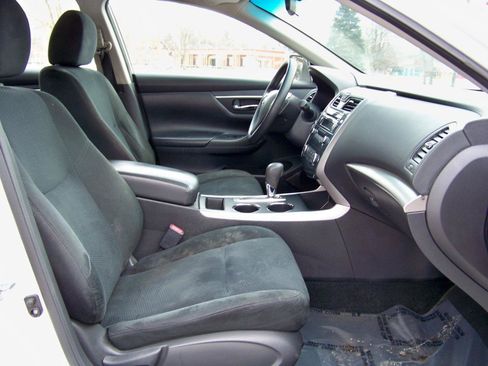 Used 2015 Nissan Altima 2.5 S w/ Power Driver Seat Package FWD image 32