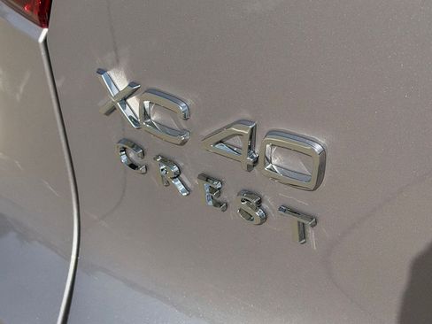 New 2026 Volvo XC40 B5 Plus w/ Protection Package Premier AWD/4WD image 9