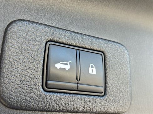 Used 2023 Nissan Armada Platinum w/ Captain's Chairs Package image 20