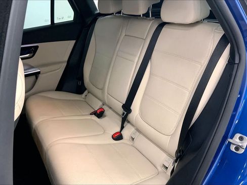 Used 2026 Mercedes-Benz GLC 300 image 17