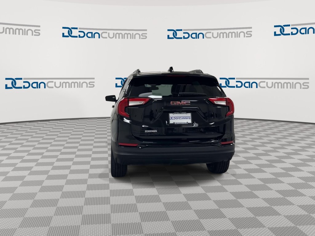 Used 2024 GMC Terrain SLE w/ Driver Convenience Package AWD/4WD image 7