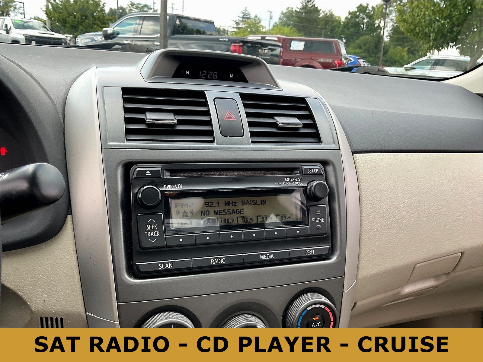 Used 2012 Toyota Corolla LE FWD image 15