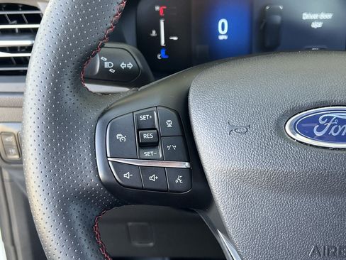 Used 2025 Ford Escape ST-Line w/ Equipment Group 301A FWD image 11