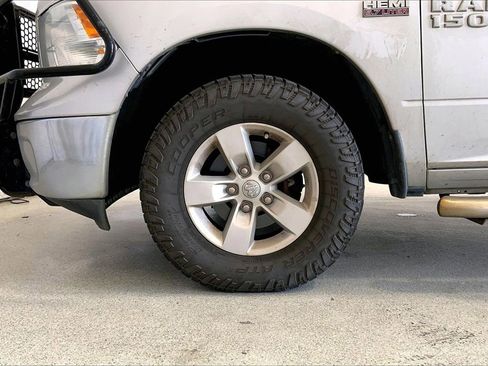 Used 2017 RAM 1500 Classic SLT image 6