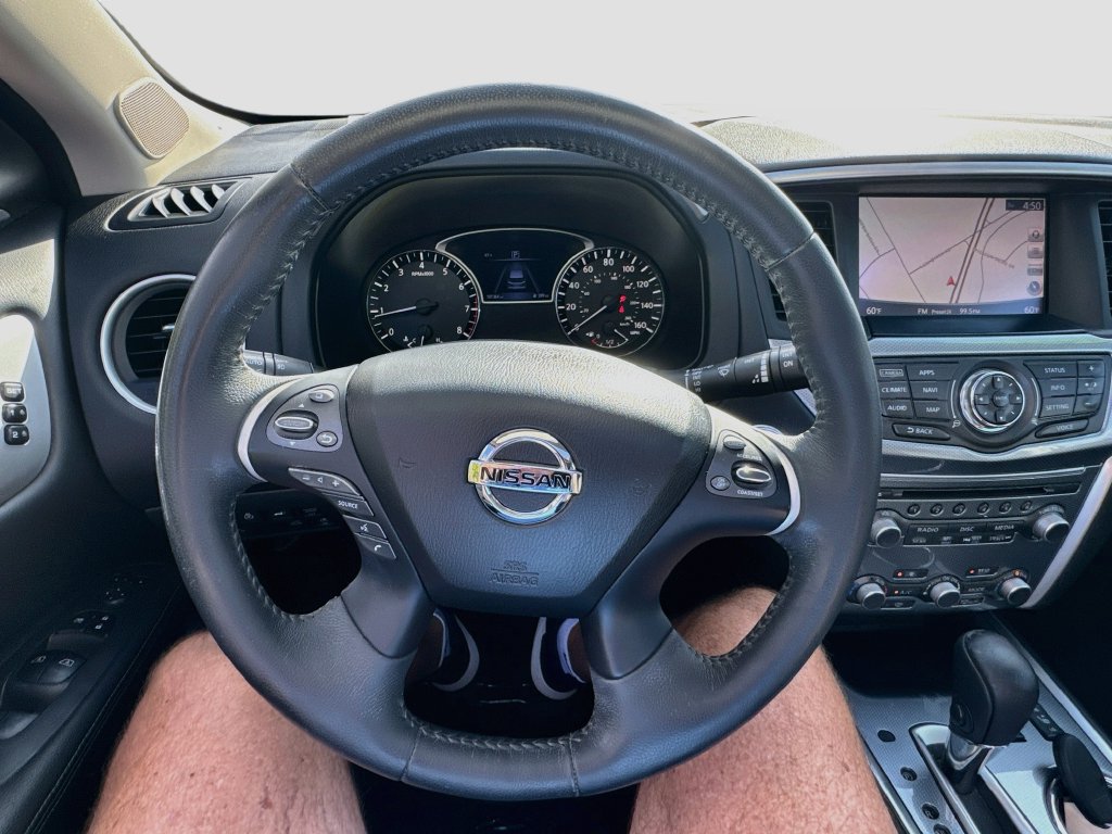 Used 2017 Nissan Pathfinder SL w/ SL Premium Package FWD image 11
