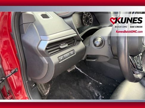 Used 2025 Nissan Altima 2.5 SR FWD image 12