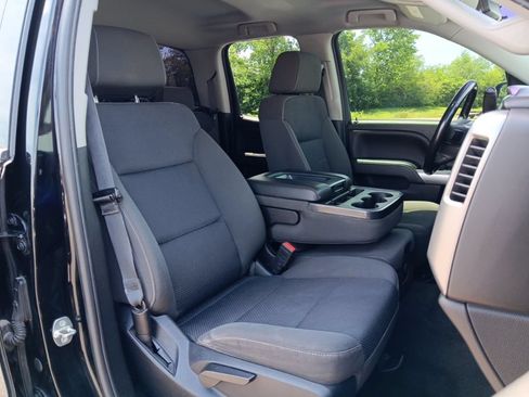 Used 2018 Chevrolet Silverado 1500 LT AWD/4WD image 32