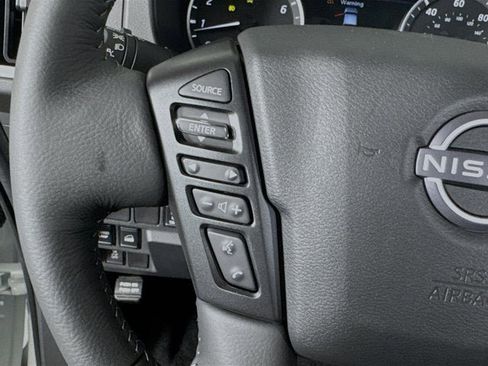 New 2025 Nissan Frontier SV w/ SV Convenience Package image 12