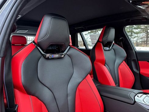 New 2026 BMW M5 Touring w/ Executive Package image 27