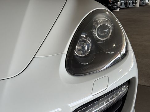 Used 2013 Porsche Cayenne GTS AWD/4WD image 9