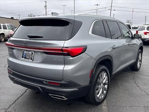 Used 2026 Buick Enclave Preferred w/ Power Package image 11