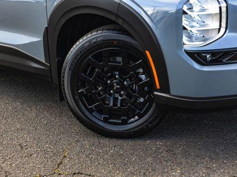 New 2026 Mitsubishi Outlander Trail Edition image 4