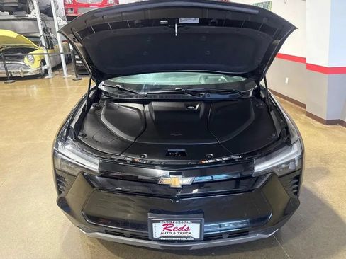 Used 2024 Chevrolet Blazer EV LT AWD/4WD image 9
