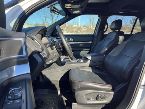 Used 2017 Ford Explorer Sport w/ Equipment Group 401A image 10