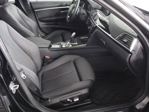 Used 2018 BMW 328d xDrive Wagon AWD/4WD image 24