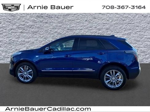 Certified 2025 Cadillac XT5 Sportv AWD/4WD image 9
