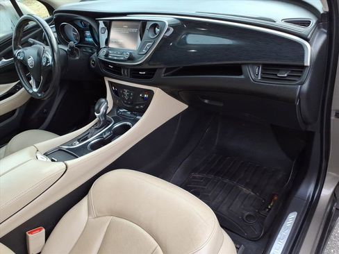 Used 2017 Buick Envision Essence image 18