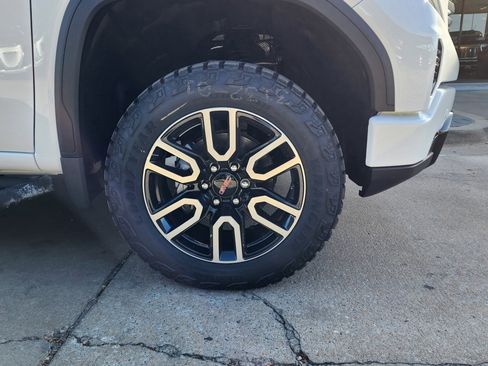 New 2026 GMC Sierra 1500 AT4 w/ AT4 Premium Package image 51