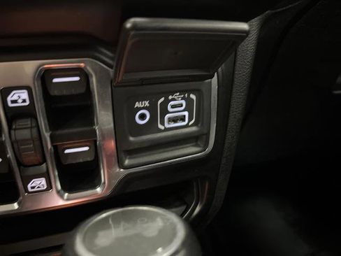 Used 2022 Jeep Wrangler Unlimited Sahara image 22