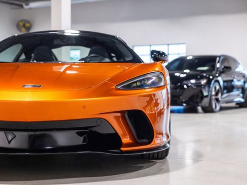 Used 2023 McLaren GT RWD image 20