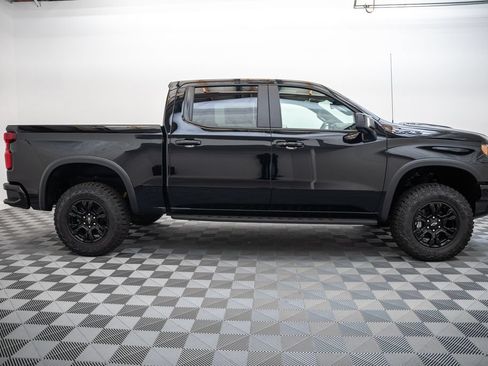 New 2026 Chevrolet Silverado 1500 ZR2 AWD/4WD image 4