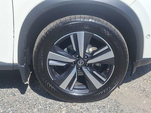 Certified 2021 Nissan Rogue Platinum AWD/4WD image 9
