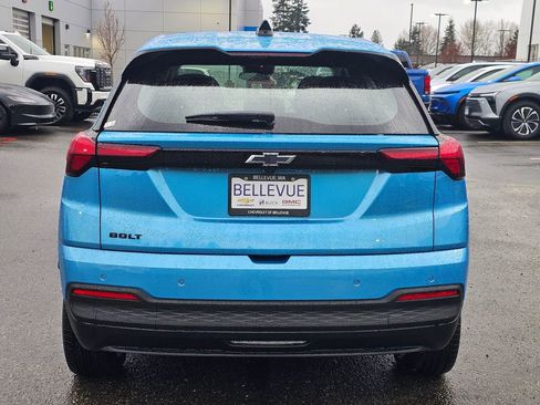 New 2027 Chevrolet Bolt LT w/ Comfort Package image 4