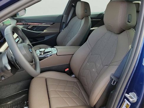 New 2027 BMW 530i xDrive w/ Premium Package AWD/4WD image 19