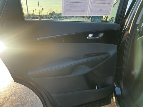 Used 2020 Kia Sorento EX image 13